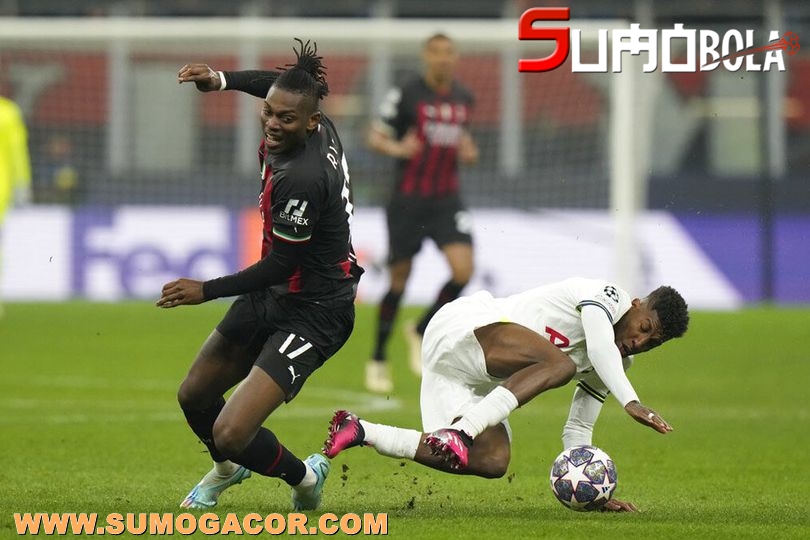 Angin Sejuk Bagi Milan, Emerson Ingin Main di San Siro