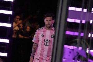 Kapten Inter Miami, Lionel Messi jelang laga melawan FC Porto di Piala Dunia Antarklub, 19 Juni 2025 lalu. (c) AP Photo/Brynn Anderson
