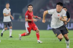 Aksi Egy Maulana Vikri dalam laga Timnas Indonesia vs China, Kamis (5/6/2025). (c) Bola.net/Bagaskara Lazuardi