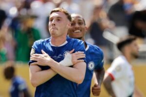 Selebrasi Cole Palmer dalam laga Chelsea vs PSG di final Piala Dunia Antarklub 2025, Senin (14/7/2025). (c) AP Photo/Adam Hunger