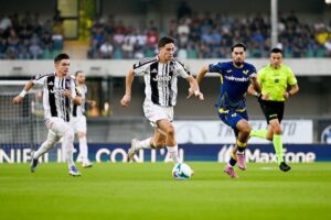 Aksi Kenan Yildiz di laga Juventus melawan Hellas Verona, 20 September 2025. (c) dok.juventusfcen