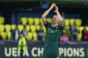 Selebrasi Erling Haaland dalam laga Liga Champions antara Villarreal vs Manchester City, Rabu (22/10/2025). (c) AP Photo/Alberto Saiz