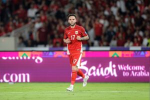 Aksi bek kiri Timnas Indonesia, Calvin Verdonk saat melawan Bahrain di Kualifikasi Piala Dunia 2026 zona Asia. (c) Bola.net/Bagaskara Lazuardi