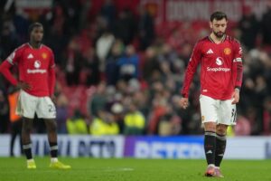Ekspresi kekecewaan para pemain Manchester United usai ditahan imbang oleh Bournemouth (c) AP Photo/Jon Super