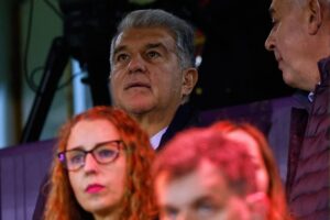 Presiden Barcelona, Joan Laporta saat menonton laga Copa del Rey melawan Guadalajara, 16 Desember 2025 lalu. (c) AP Photo/Rudy Garcia