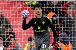 Kiper Manchester United, Senne Lammens (c) MUFC Official